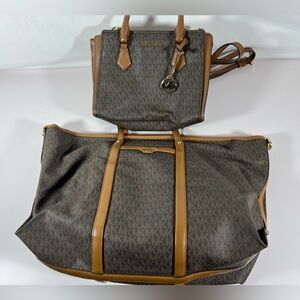 Rehab Lot 31: Michael Kors Logo, light rehab/deep cleaning